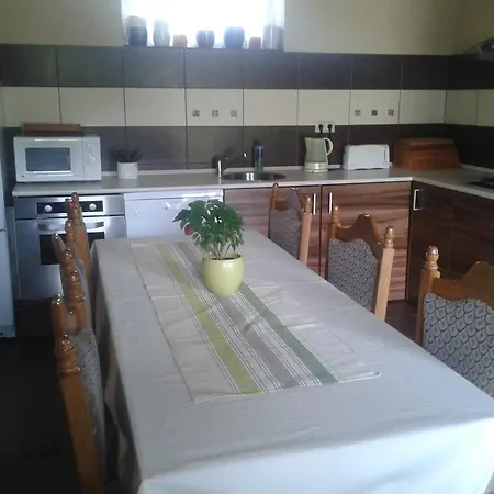 Szaka Vendeghaz Gasthuis
