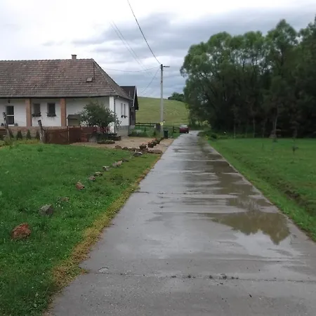 Gasthuis Szaka Vendeghaz Szálka